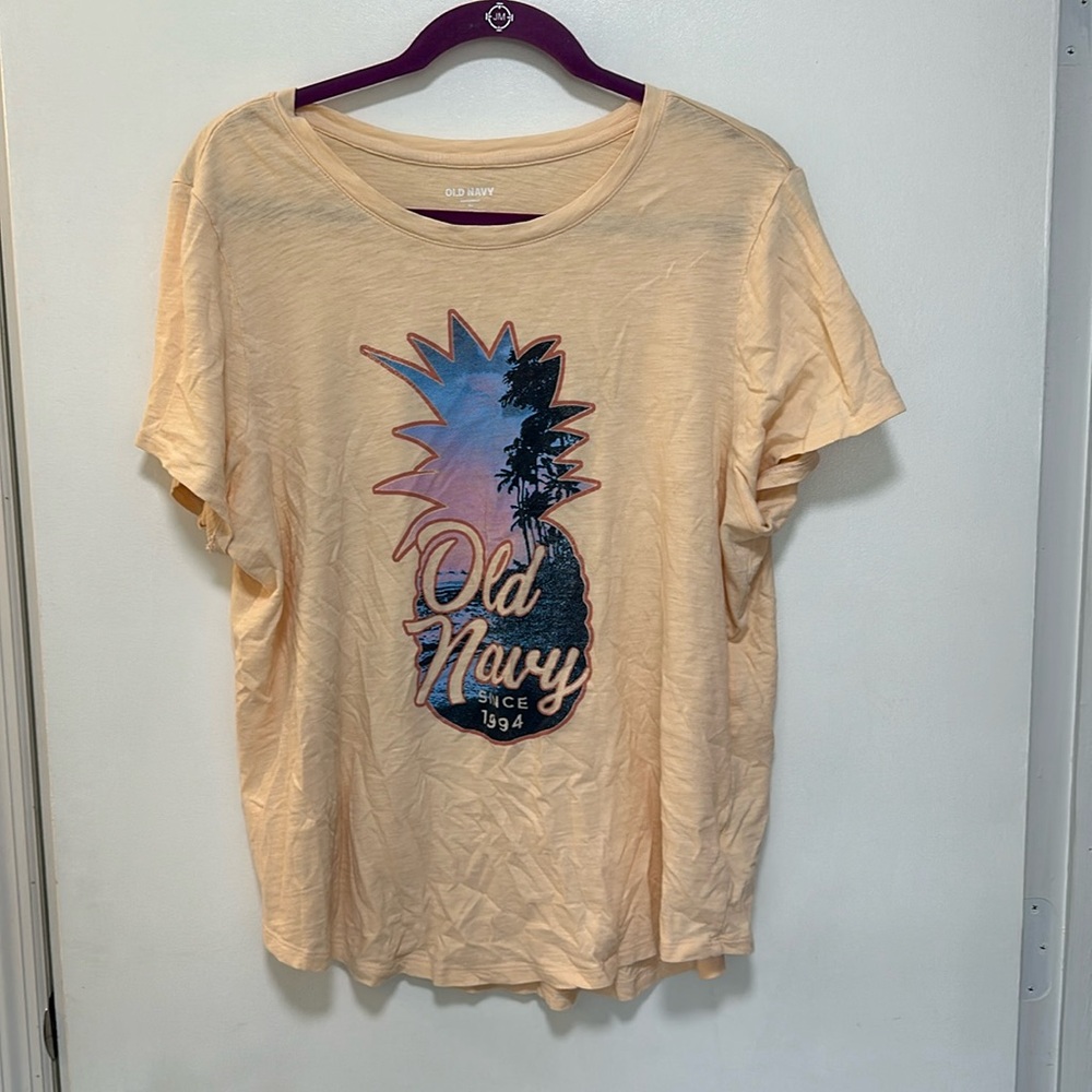 Women’s Old Navy short sleeve shirt size XL